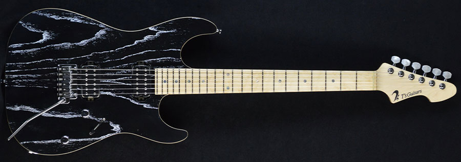 DST Spider (BLACK/WHITE) · T's Guitars